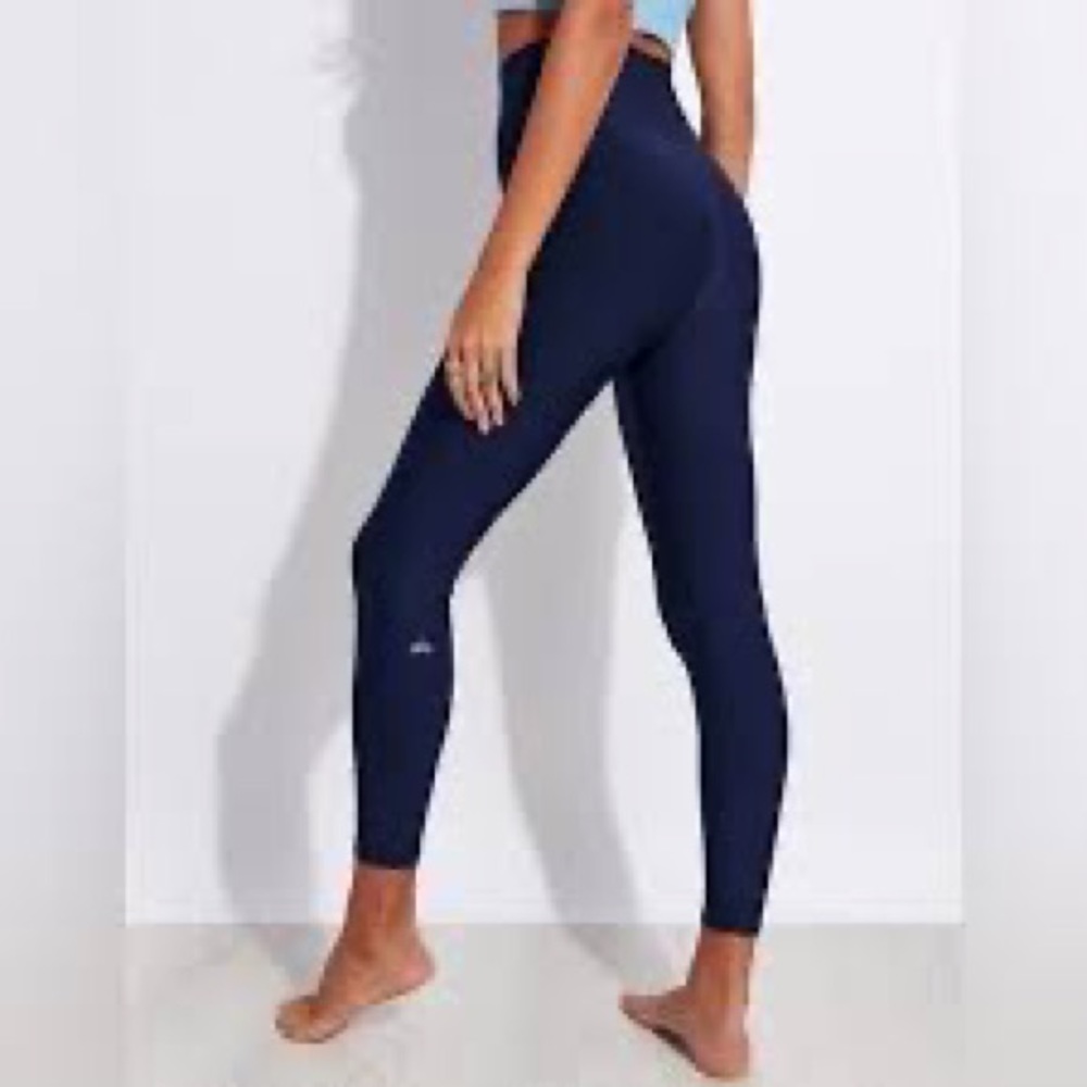 XS alo yoga leggings in navy